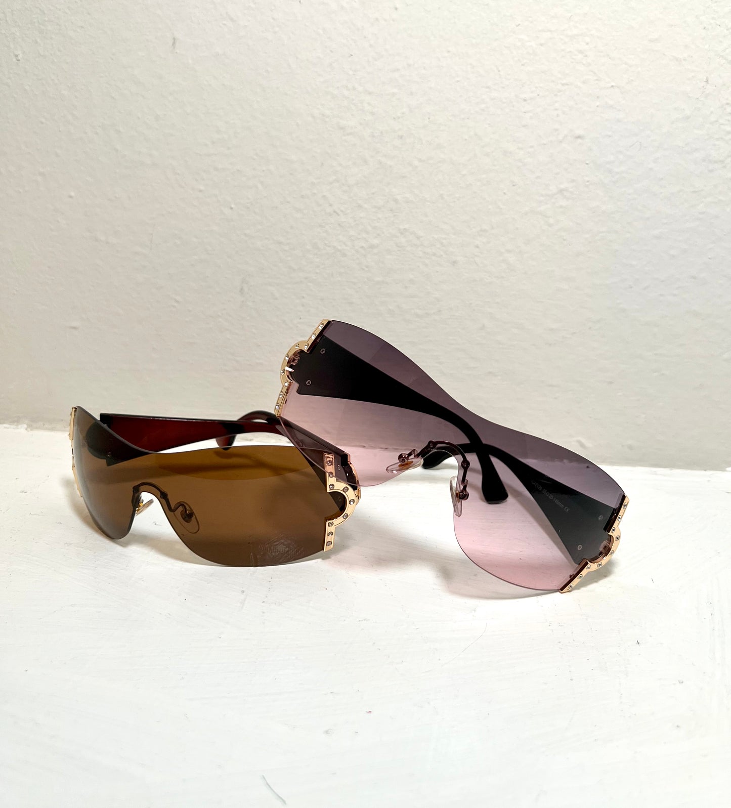 Shield Vintage Shades