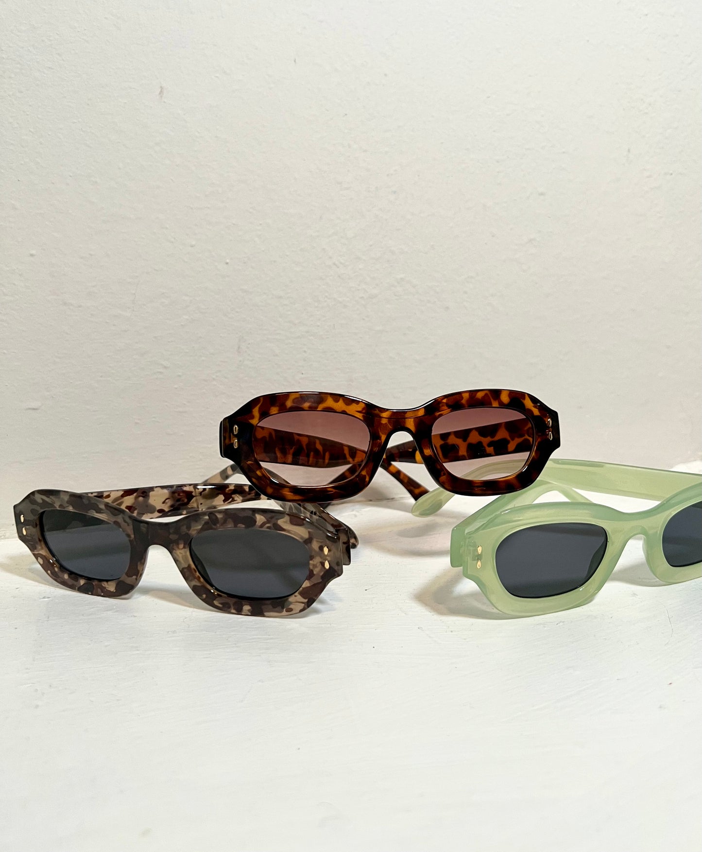 Small Rounded Rectangle Shades