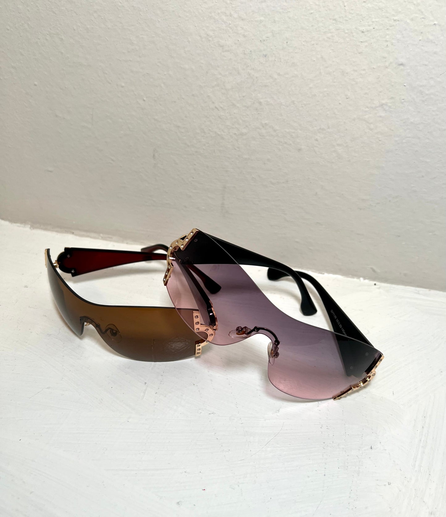 Shield Vintage Shades